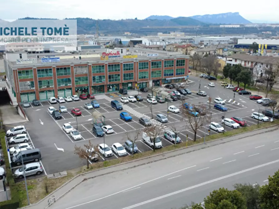 Immagine 24 di Ufficio in vendita  in Via Armando Diaz a Sant'ambrogio Di Valpolicella