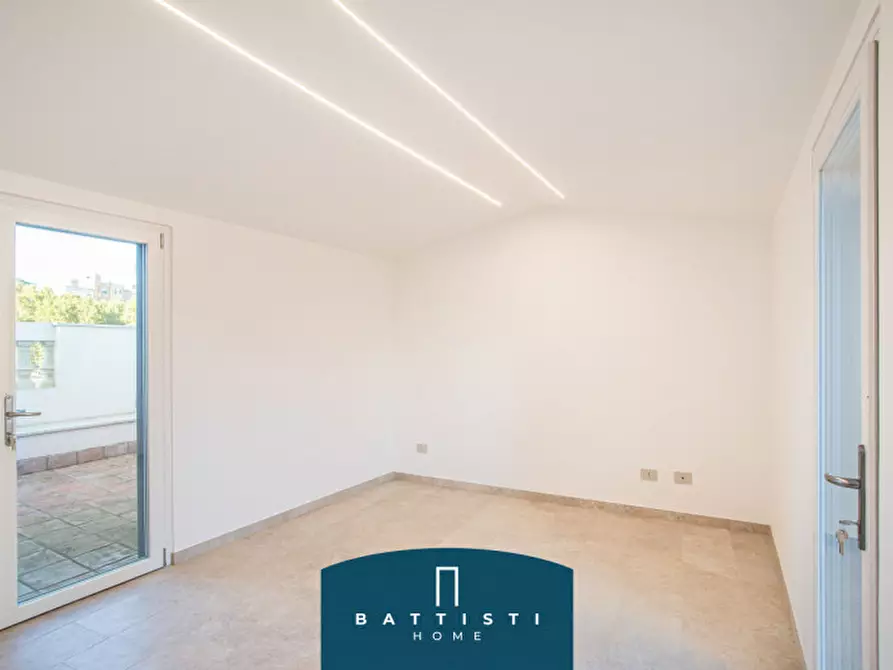 Immagine 9 di Attico in affitto  in Piazza Barberini a Roma