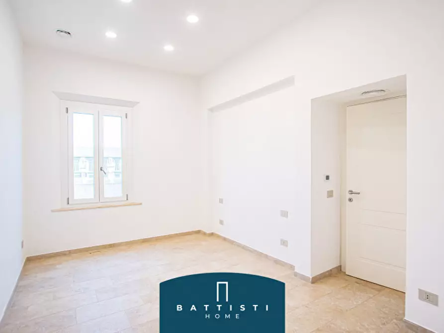 Immagine 16 di Attico in affitto  in Piazza Barberini a Roma