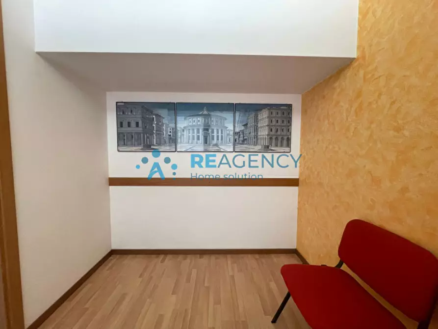 Immagine 3 di Ufficio in vendita  a Montecchio Maggiore