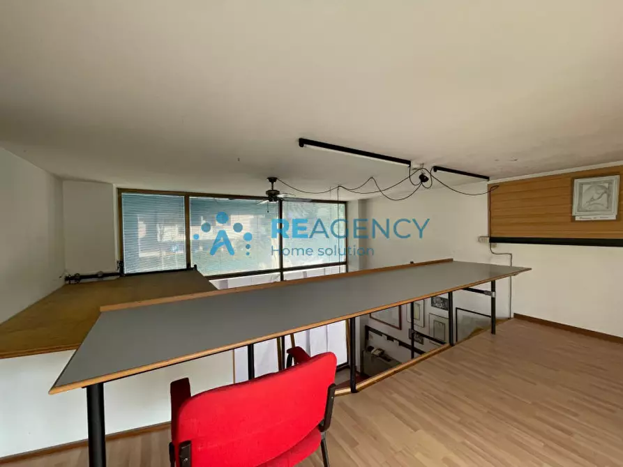 Immagine 13 di Ufficio in vendita  a Montecchio Maggiore