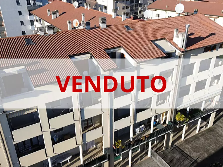 Immagine 1 di Appartamento in vendita  in via Legnago 39 a Verona