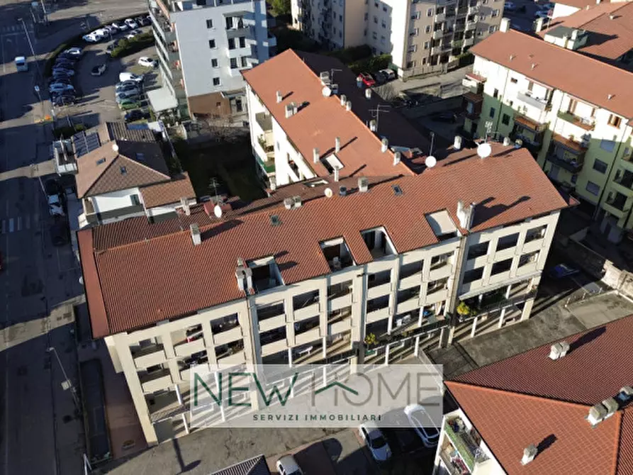 Immagine 2 di Appartamento in vendita  in via Legnago 39 a Verona