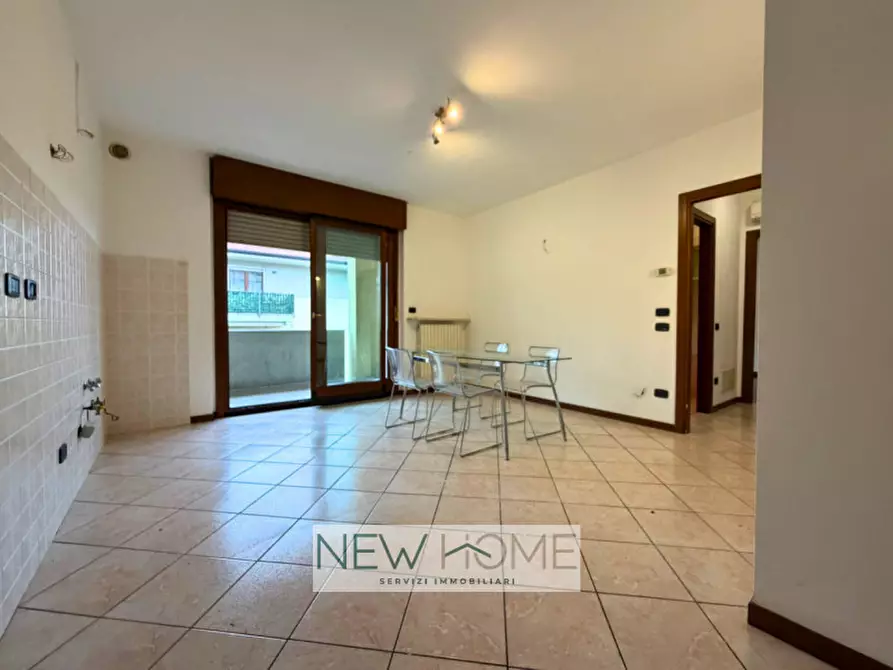 Immagine 5 di Appartamento in vendita  in via Legnago 39 a Verona