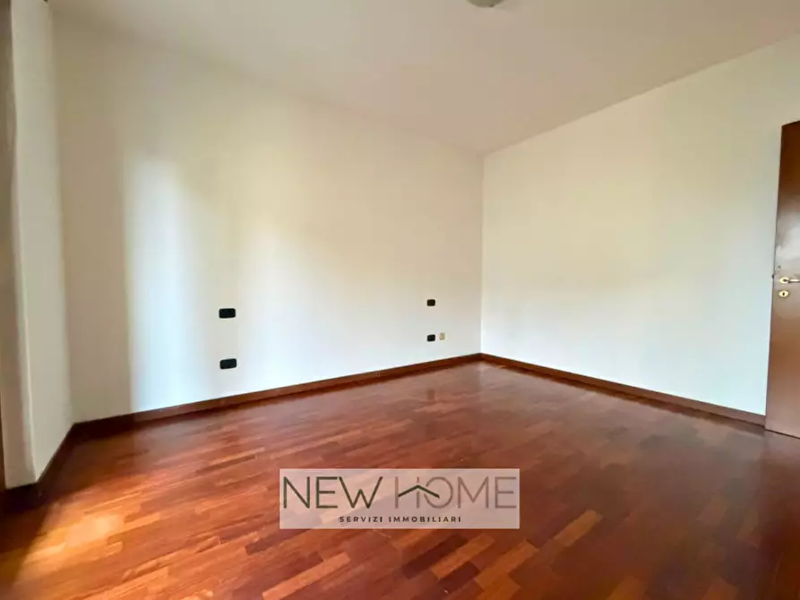 Immagine 10 di Appartamento in vendita  in via Legnago 39 a Verona