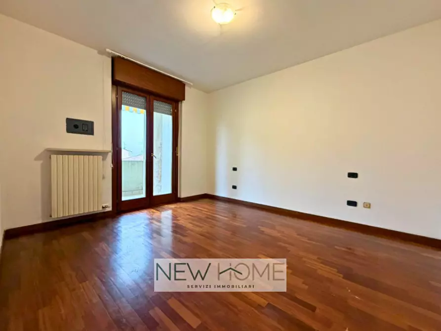 Immagine 12 di Appartamento in vendita  in via Legnago 39 a Verona