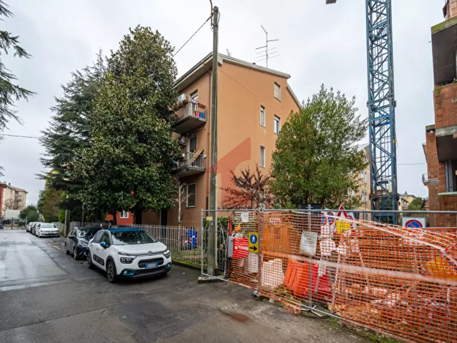 Immagine 4 di Appartamento in vendita  in Via Canova 9 a Parma