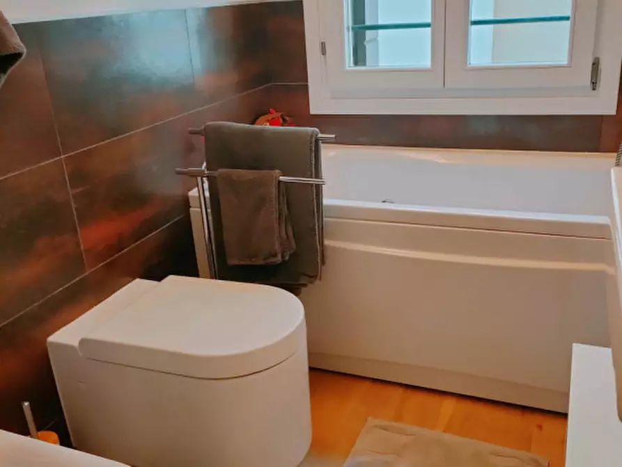 Immagine 3 di Appartamento in vendita  in via Euganea a Padova