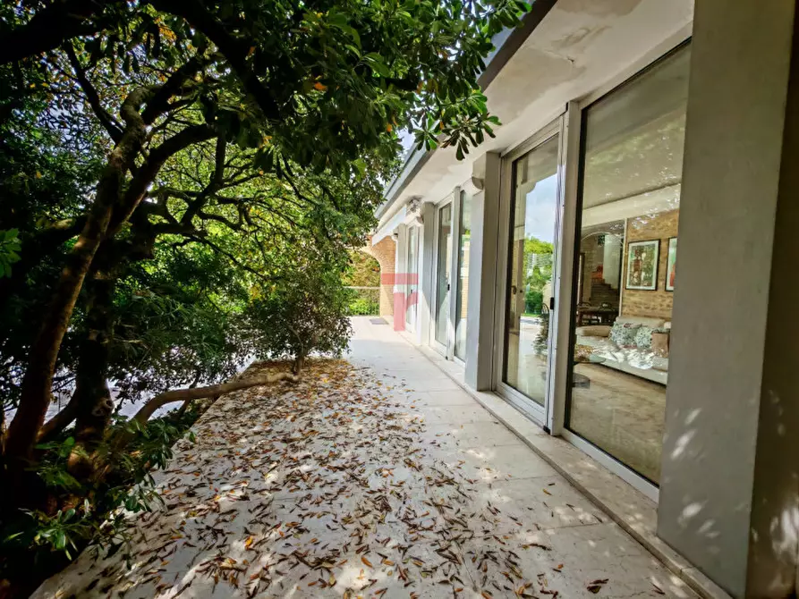Immagine 3 di Villa in vendita  in Via Vigonovese a Padova