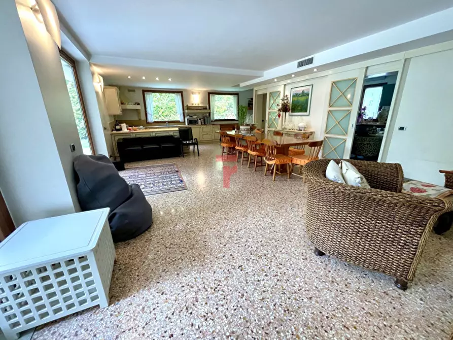 Immagine 15 di Villa in vendita  in Via Vigonovese a Padova