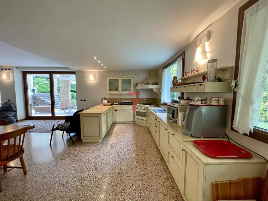 Immagine 18 di Villa in vendita  in Via Vigonovese a Padova