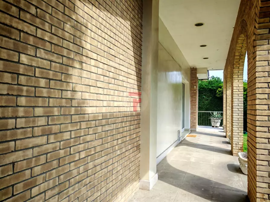 Immagine 42 di Villa in vendita  in Via Vigonovese a Padova