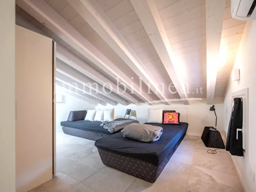 Immagine 26 di Villetta a schiera in vendita  in via Don Giovanni Zeni a Costermano sul Garda