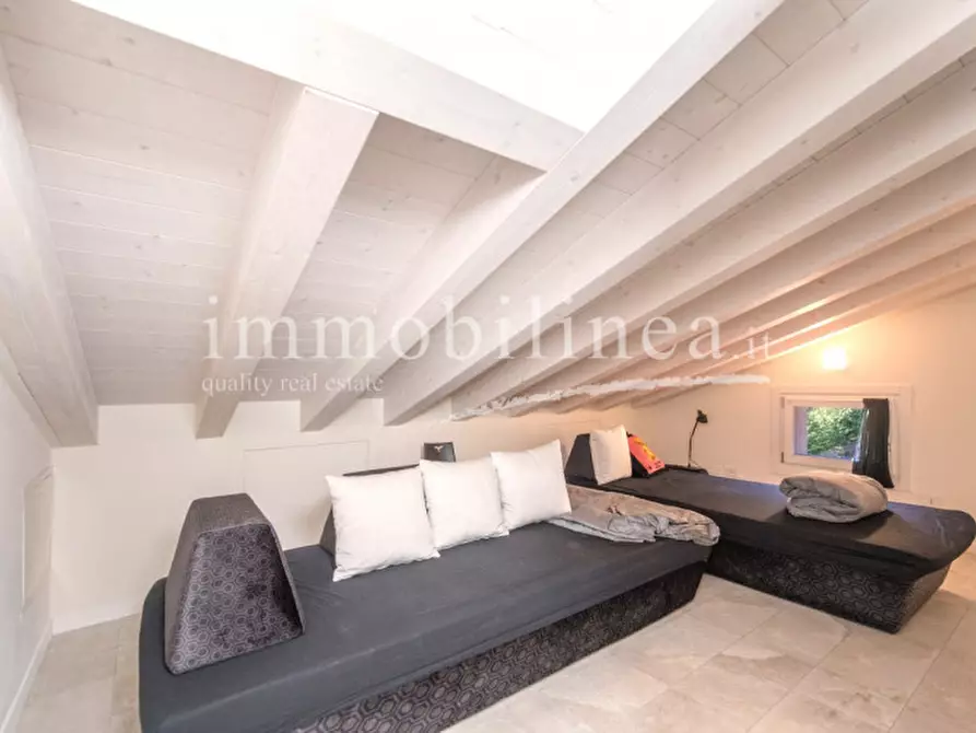 Immagine 27 di Villetta a schiera in vendita  in via Don Giovanni Zeni a Costermano sul Garda