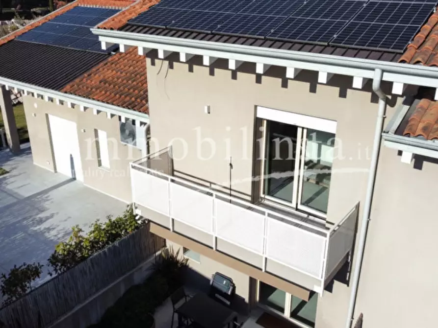 Immagine 45 di Villetta a schiera in vendita  in via Don Giovanni Zeni a Costermano sul Garda