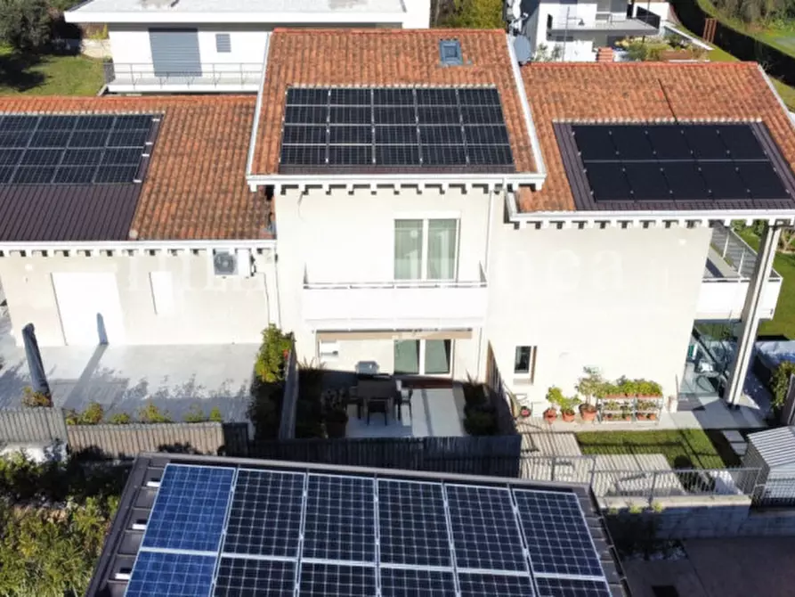 Immagine 46 di Villetta a schiera in vendita  in via Don Giovanni Zeni a Costermano sul Garda