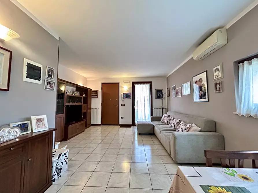 Immagine 4 di Casa bifamiliare in vendita  in Via Giotto 63 a Angiari