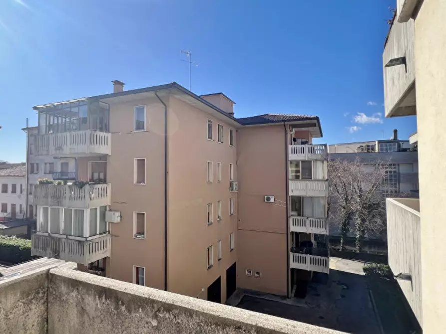 Immagine 6 di Appartamento in vendita  in Via San Martino a Vicenza