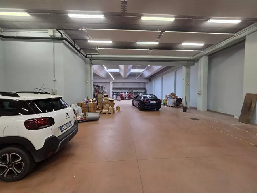 Immagine 2 di Capannone industriale in affitto  in Viale dell'Industria a Padova