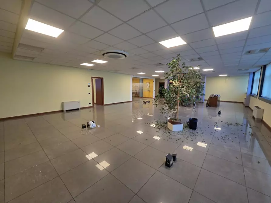 Immagine 3 di Ufficio in affitto  in Viale dell'Industria a Padova