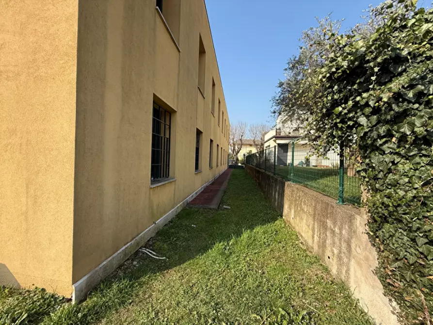Immagine 21 di Villa in vendita  in Via Guglielmo Marconi a Colognola Ai Colli