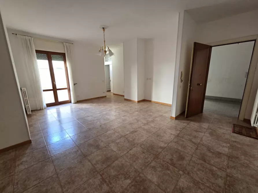 Immagine 11 di Appartamento in vendita  in Via Rocco Scotellaro 27 a Lecce