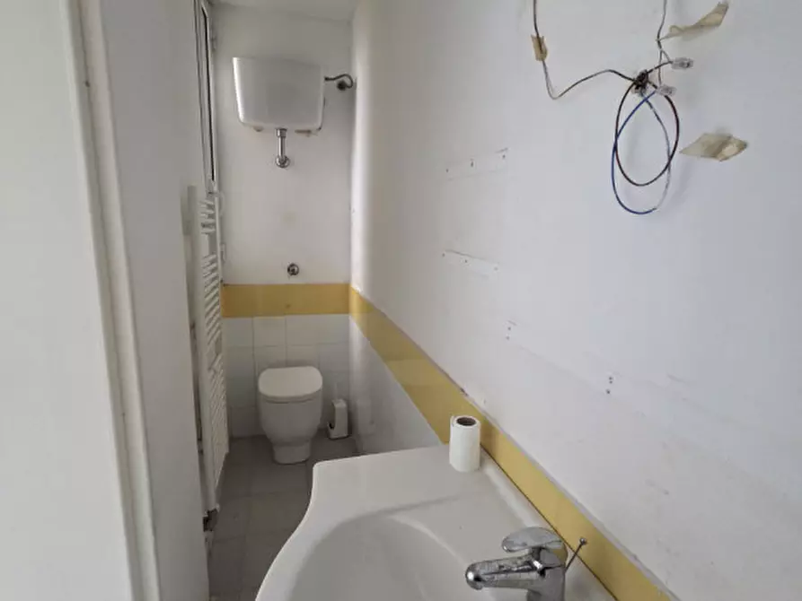 Immagine 28 di Appartamento in vendita  in Via Rocco Scotellaro 27 a Lecce