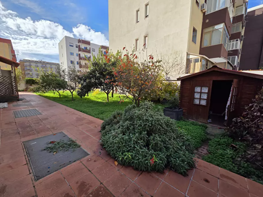 Immagine 41 di Appartamento in vendita  in Via Rocco Scotellaro 27 a Lecce