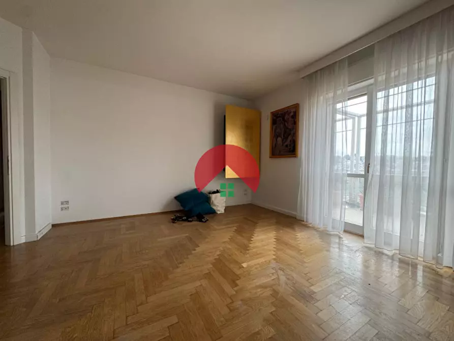 Immagine 15 di Appartamento in vendita  in Via Ugo La Malfa a Matera