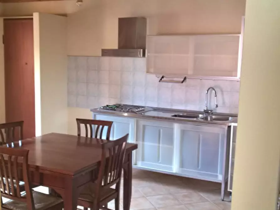 Immagine 2 di Appartamento in affitto  a Vicenza