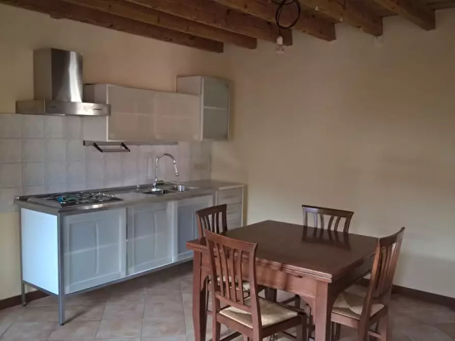 Immagine 3 di Appartamento in affitto  a Vicenza