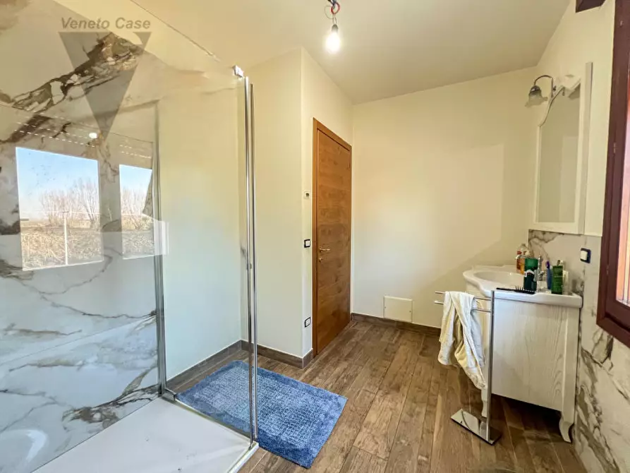 Immagine 14 di Casa bifamiliare in vendita  in Via San Giuseppe a Correzzola