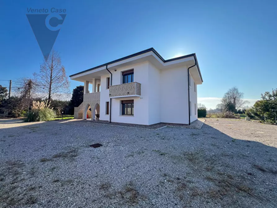 Immagine 26 di Casa bifamiliare in vendita  in Via San Giuseppe a Correzzola