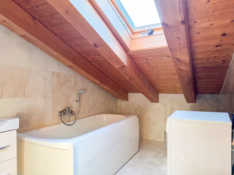 Immagine 22 di Appartamento in vendita  in Via Giorgione a Asolo