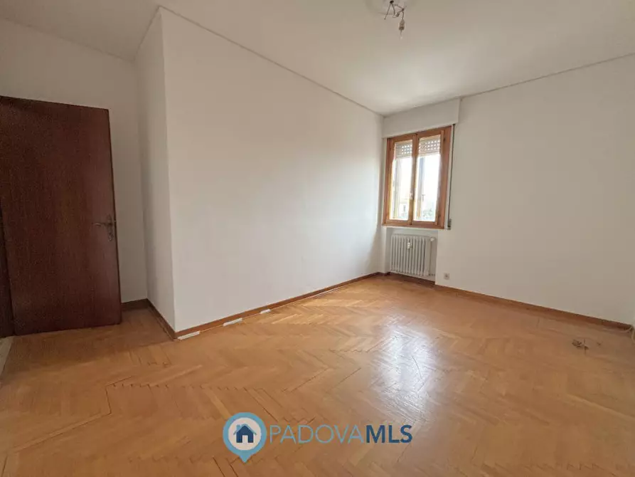 Immagine 4 di Appartamento in vendita  in Via Sant'Osvaldo 97 a Padova