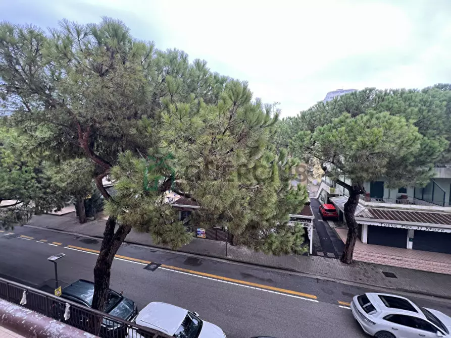 Immagine 18 di Appartamento in vendita  in Via Andrea Bafile a Jesolo