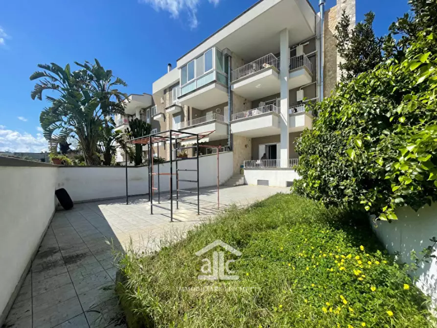 Immagine 19 di Appartamento in vendita  in via san vito,21 a Lizzanello