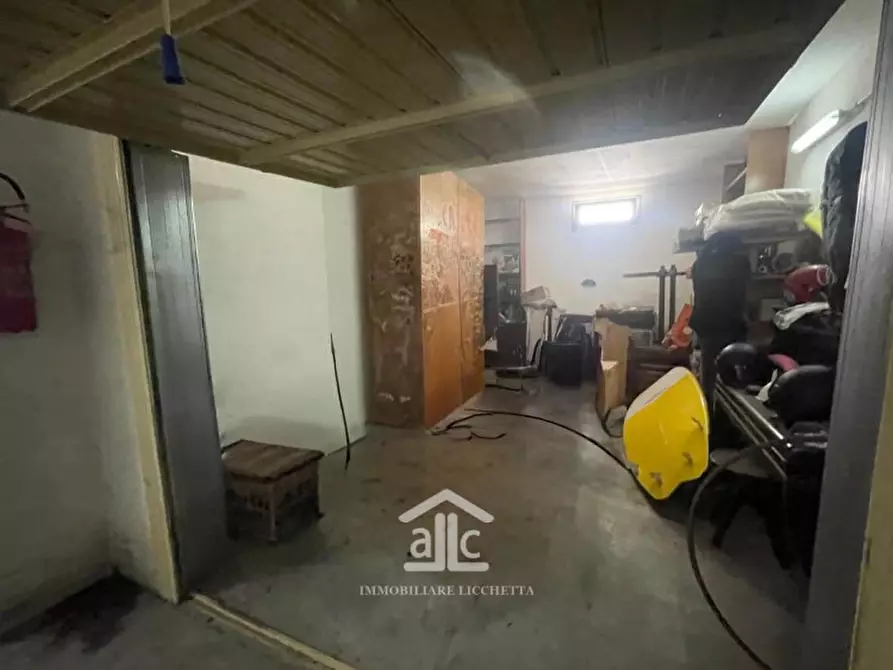 Immagine 43 di Appartamento in vendita  in via san vito,21 a Lizzanello