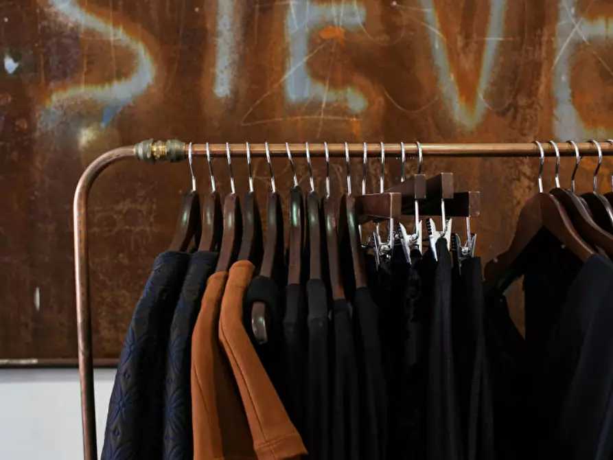 Immagine 4 di Negozio in vendita  in piazza trento a Este