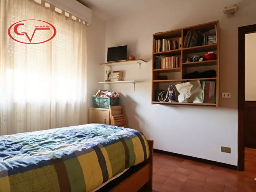 Immagine 12 di Appartamento in vendita  in Via Amendola a Montevarchi