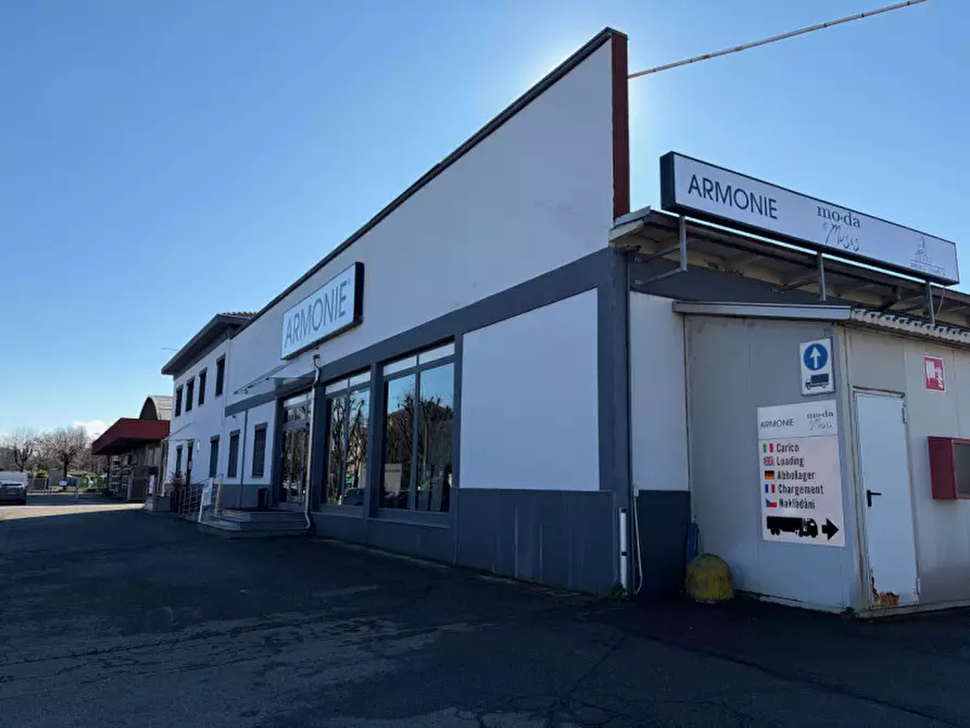 Immagine 2 di Capannone industriale in vendita  in Via Statale a Casalgrande