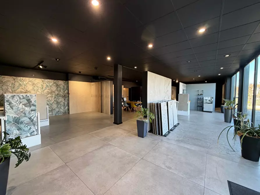 Immagine 5 di Capannone industriale in vendita  in Via Statale a Casalgrande