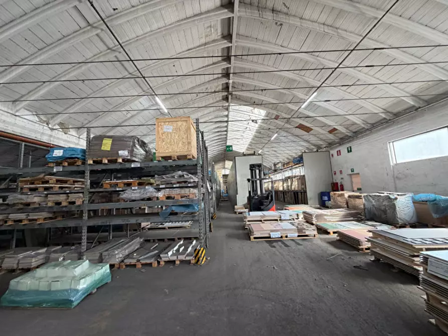 Immagine 13 di Capannone industriale in vendita  in Via Statale a Casalgrande