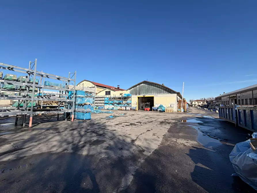 Immagine 18 di Capannone industriale in vendita  in Via Statale a Casalgrande