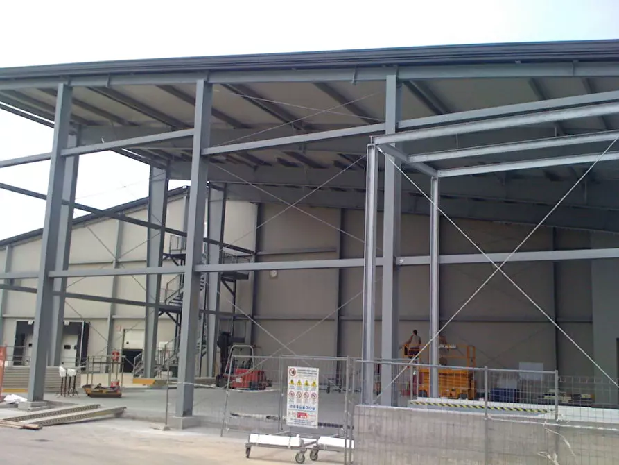 Immagine 4 di Capannone industriale in vendita  in Via San Basilio a Taglio Di Po