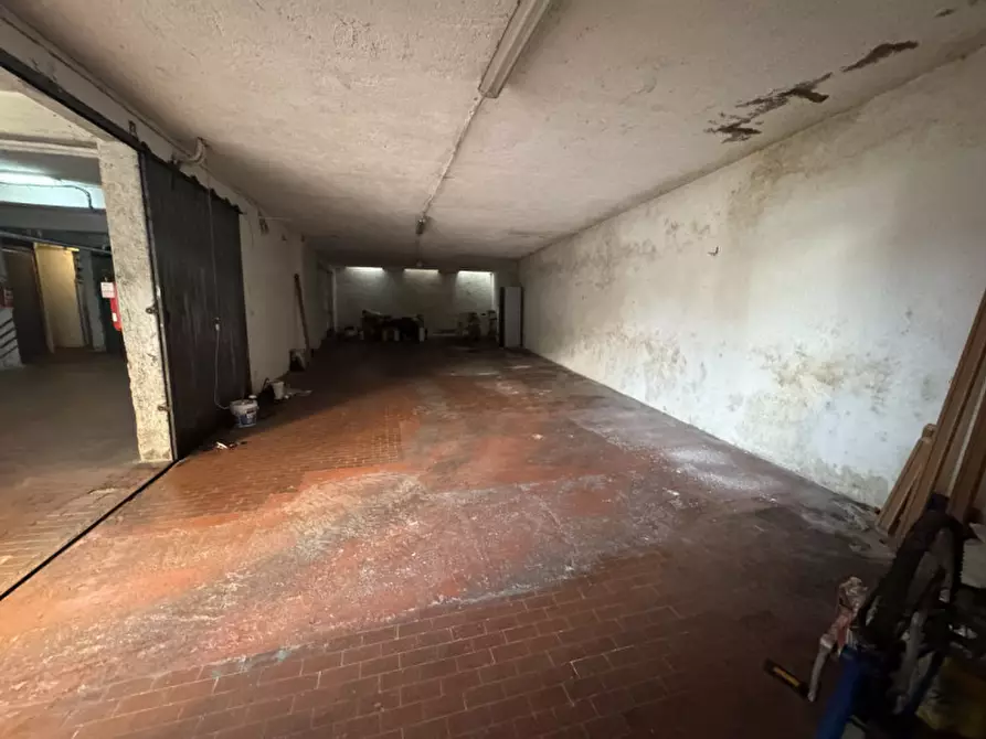 Immagine 4 di Laboratorio in vendita  a Roma