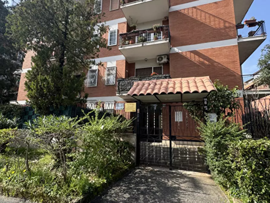 Immagine 6 di Laboratorio in vendita  a Roma