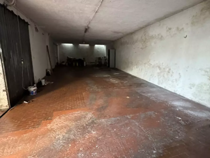 Immagine 7 di Laboratorio in vendita  a Roma