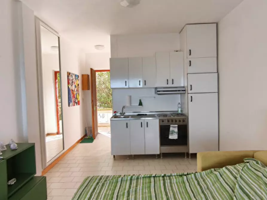 Immagine 13 di Monolocale in vendita  in Sp2 a Fasano