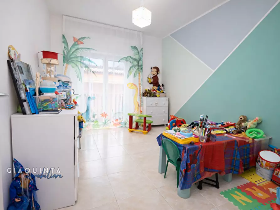 Immagine 7 di Appartamento in vendita  in Via Camillo Benso Conte di Cavour n.82 a Militello In Val Di Catania